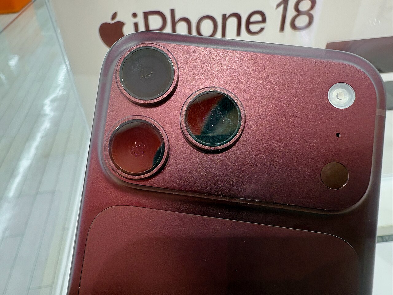 ภาพประกอบ: Back Camera of iPhone 18 Pro Max